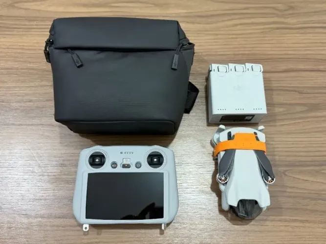 DJI Mini 3 Fly More Combo - Completo | Estado de Novo