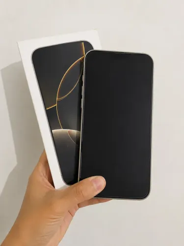 iPhone 16 pro max 
