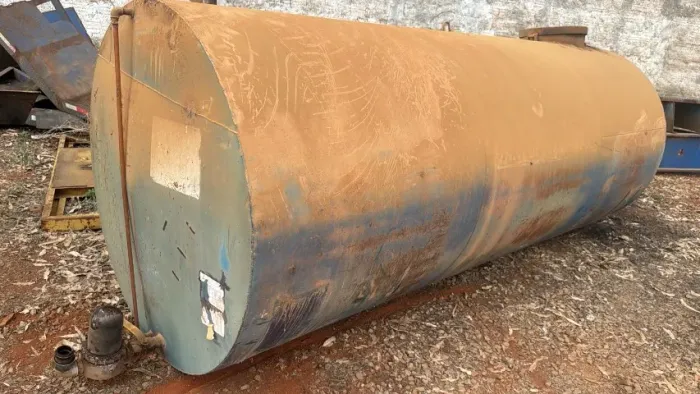 TANQUE DE COMBUSTIVEL 7 MIL LITROS