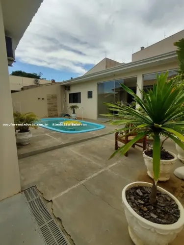 Casa para Venda em Presidente Bernardes, Centro, 5 dormitórios, 1 suíte, 4 banheiros, 3 va