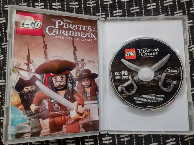 LEGO PIRATAS DO CARIBE (PC) ORIGINAL (LEIA)