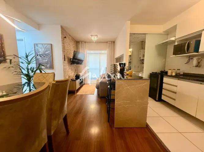 Apartamento com 3 quartos em Condomínio Clube