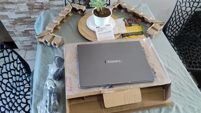 Lenovo IdeaPad Slim 3 (NOVO) Intel Core i5 13420H 8GB RAM | SSD 512GB | Tela 15.6 Full HD