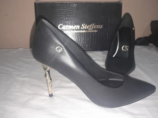 Salto alto Carmen Steffens