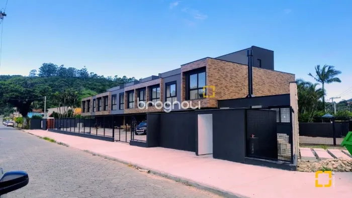 Sobrado em condominio fechado