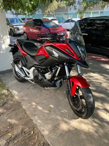 Honda NC 750 - Excelente estado, muito conservada