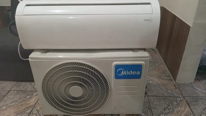 Vendo ar condicionado da Marca Midea 12 btu