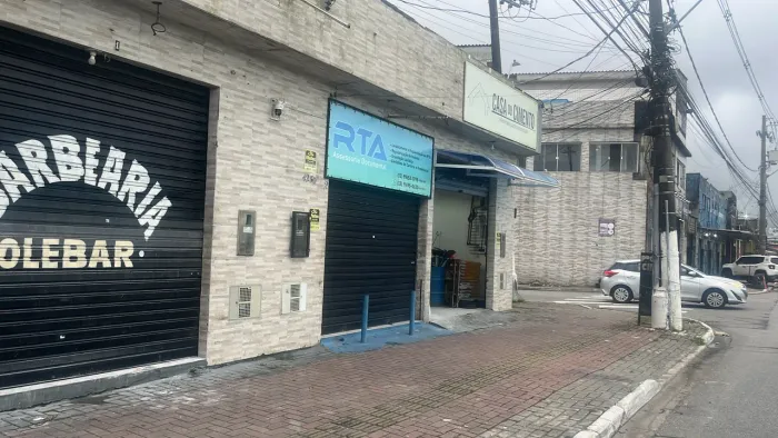 Alugo salão comercial Uno Ribeirópolis outro na Avenida Diamantino Ferreira Mourão