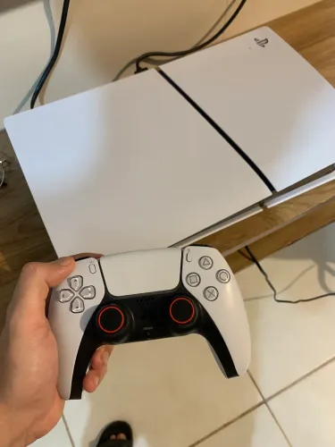 Ps5 Slim versão digital 1tb pouco usado