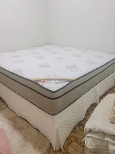 Cama box com colchão King
