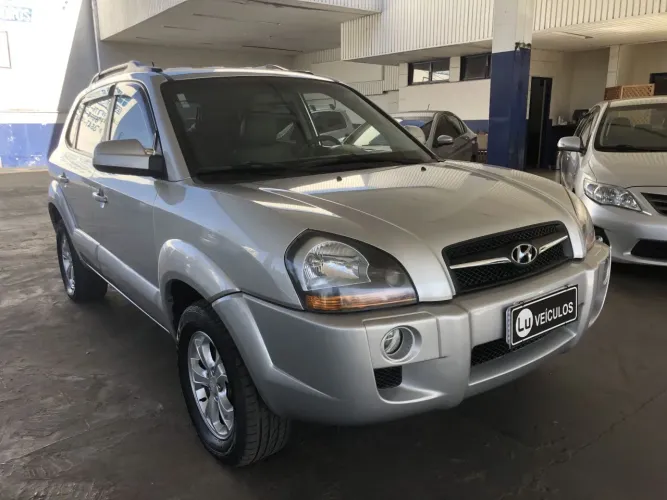 Hyundai Tucson 2.0 MPFI GLS 16V 143cv 2WD Flex 4P AUT 2017