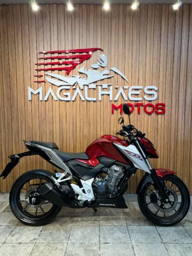 Twister 300f ABS 2026 - Financiamento bancário e cartão