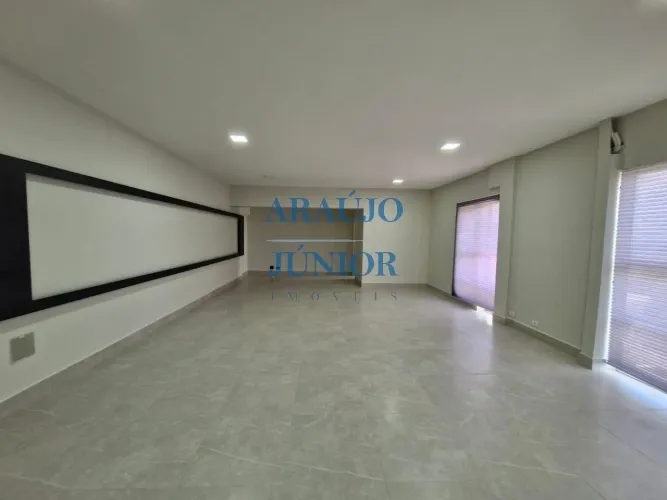 Aluguel de Sala Comercial no condominio Rotary, Centro sendo 1 Sala, 1 Banheiro, 2 Vagas,