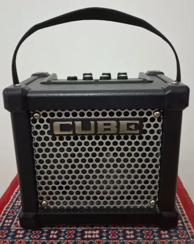 Amplificador Micro cube roland gx para guitarra, violão e voz