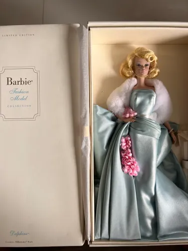 Barbie Silkstone Lacrada