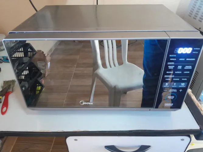 Microondas Midea Espelhado 127V 20L