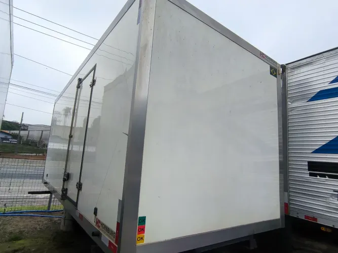Baú refrigerado 5 metros