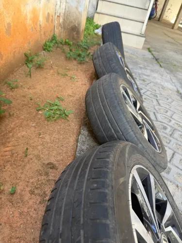 Rodas vw aro 15 com pneu meia vida