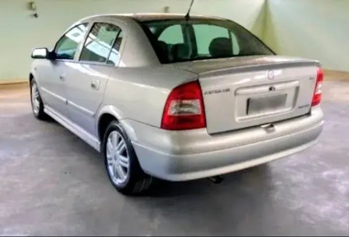 Chevrolet Astra Sedan 2.0/ CD 2.0 MPFI 8V 4P Aut. 2002