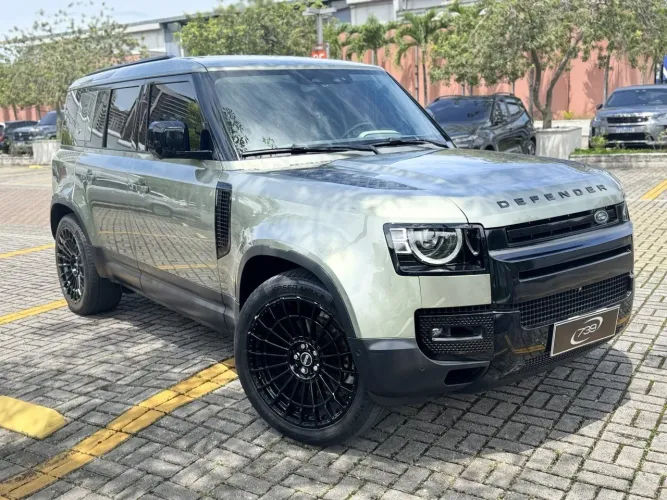 Land Rover Defender 110 2.0 Turbo HSE SI4 AUT 2022