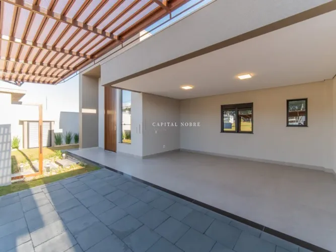 CASA NO TROPICAL