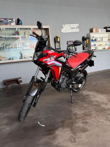  Honda Sahara 300 Rally - 2025 - Novinha! IPVA 2026 pago!!!