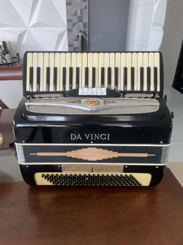 Acordeon / Sanfona DaVinci Italiano 120 baixos com bag. Excelente sonoridade