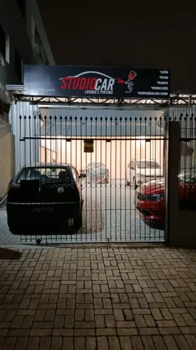 Studiocar lataria,pintura,recuperação de parachoque,polimento etc..