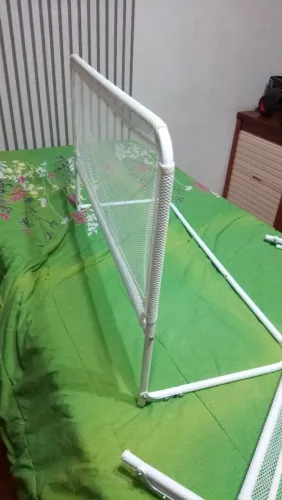 Grade doprovável para colocar na cama (não precisa fixar  é presa por baixo do colchão))