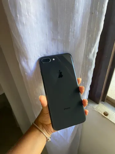 iPhone 8 Plus 64Gb