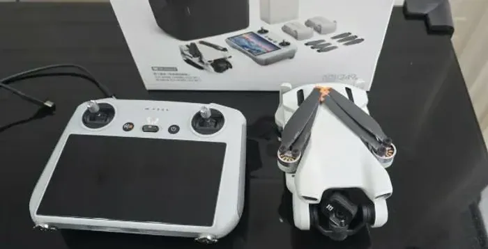 Drone Dji mini 3 com Tela