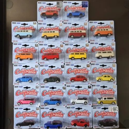 California Minis - Fuscas, Kombi, Santana e outros carrinhos 1/64 - R$ 25,00 cada