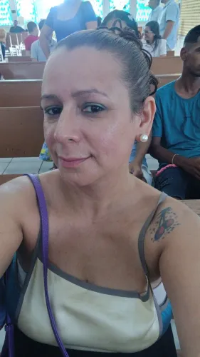 Serviços domésticos e folguista.
