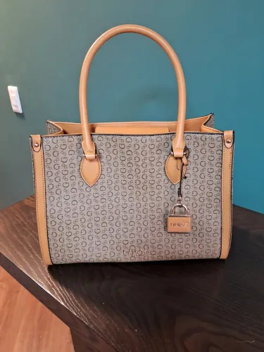 Bolsa Guess