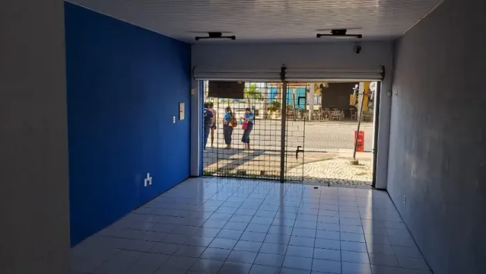 Loja próxima à Barraca Chico do Caranguejo Cumbuco