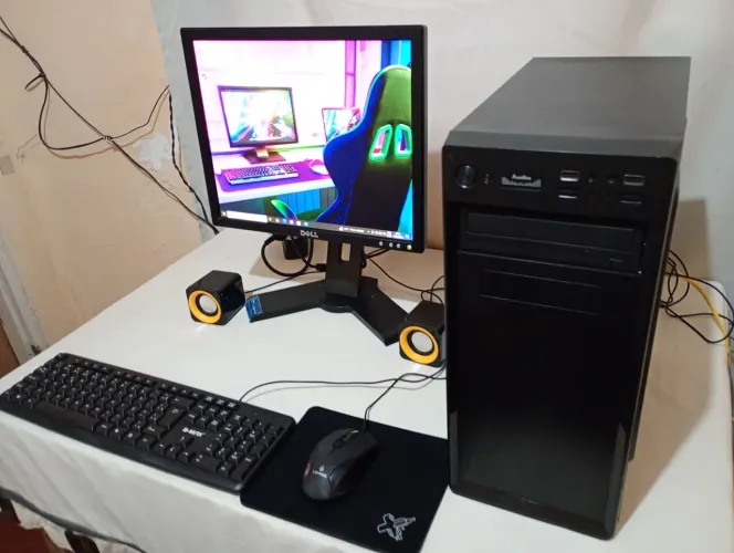 Vendo computador completo top ótimo desempenho i 3 terceira geração processador