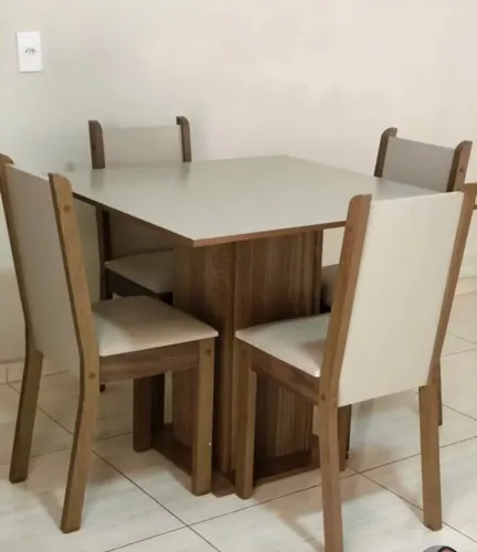 Conjunto sala de jantar - Mesa Tampo de madeira- 4 cadeiras Rustic