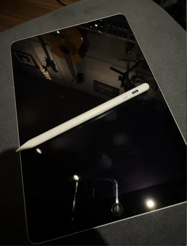 iPad(9 geração) 64gb com caneta de brinde