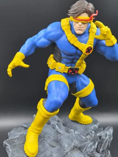 Boneco colecionável figure do Ciclope X-men 97 serie filme
