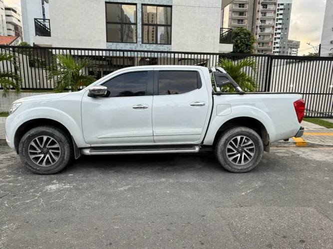 Nissan Frontier XE CD 4X4 2.3 Bi-TB Diesel Aut. 2021