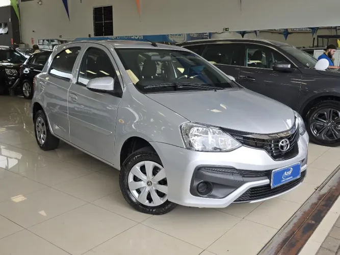 Toyota Etios 1.3 Flex 16V 5P Mec. 2020