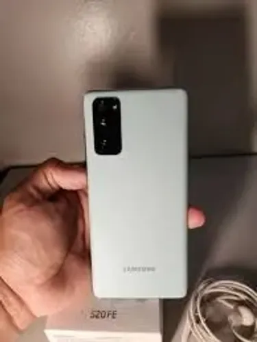SAMSUNG GALAXY S20 FE 