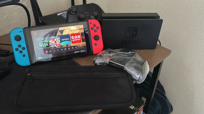 Nintendo Switch V2 Desbloqueado 128gb + Acessórios Originais