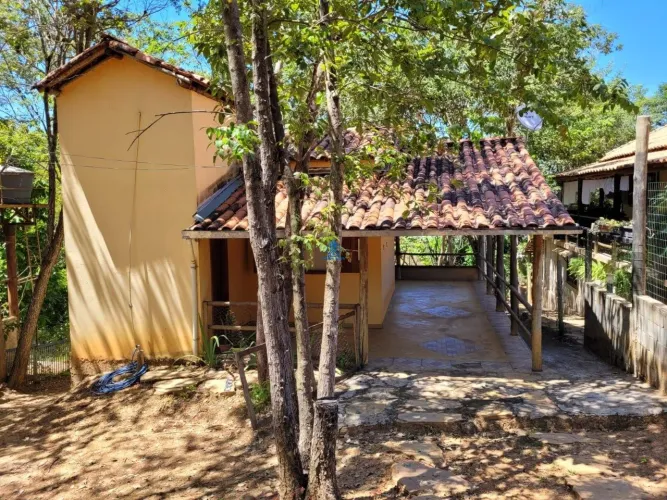 Casa no Balneário Lago dos Cisnes felixlandia