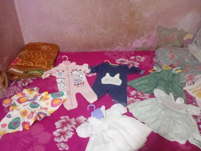Vende se roupa de bebê usada e bem conservada lote por 150 reais