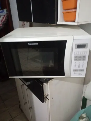 Um microondas
