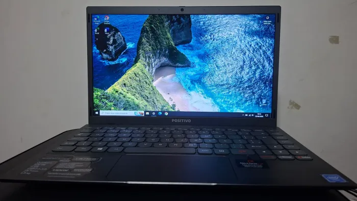 Notebook Positivo QuadCore 4gb de Ram e 128gb de armazenamento