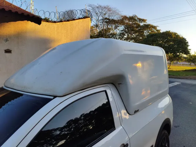Capota alta de fibra para Saveiro 