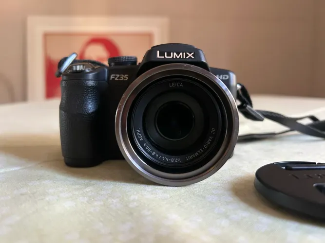 Camera Panasonic DMC-FZ35
