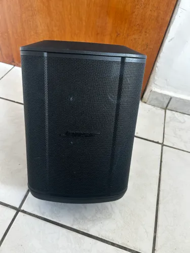 Bose s1 pro plus, sem bateria, apenas na alimentação (tomada) estado de nova